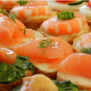 CANAPÉ CREVETTE PAMPLEMOUSSE
